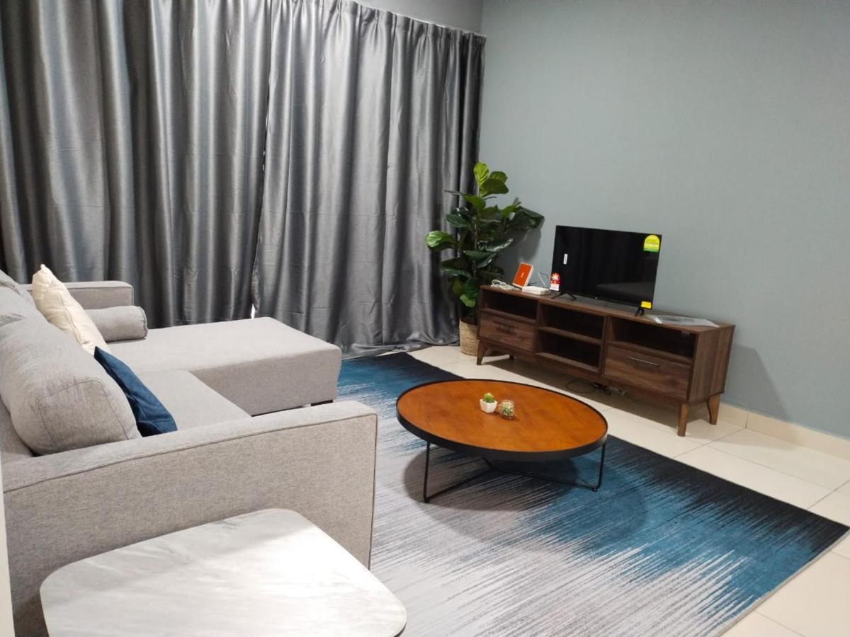 3 Bedrooms Big House Saville Cheras Mrt With Balcony ภายนอก รูปภาพ
